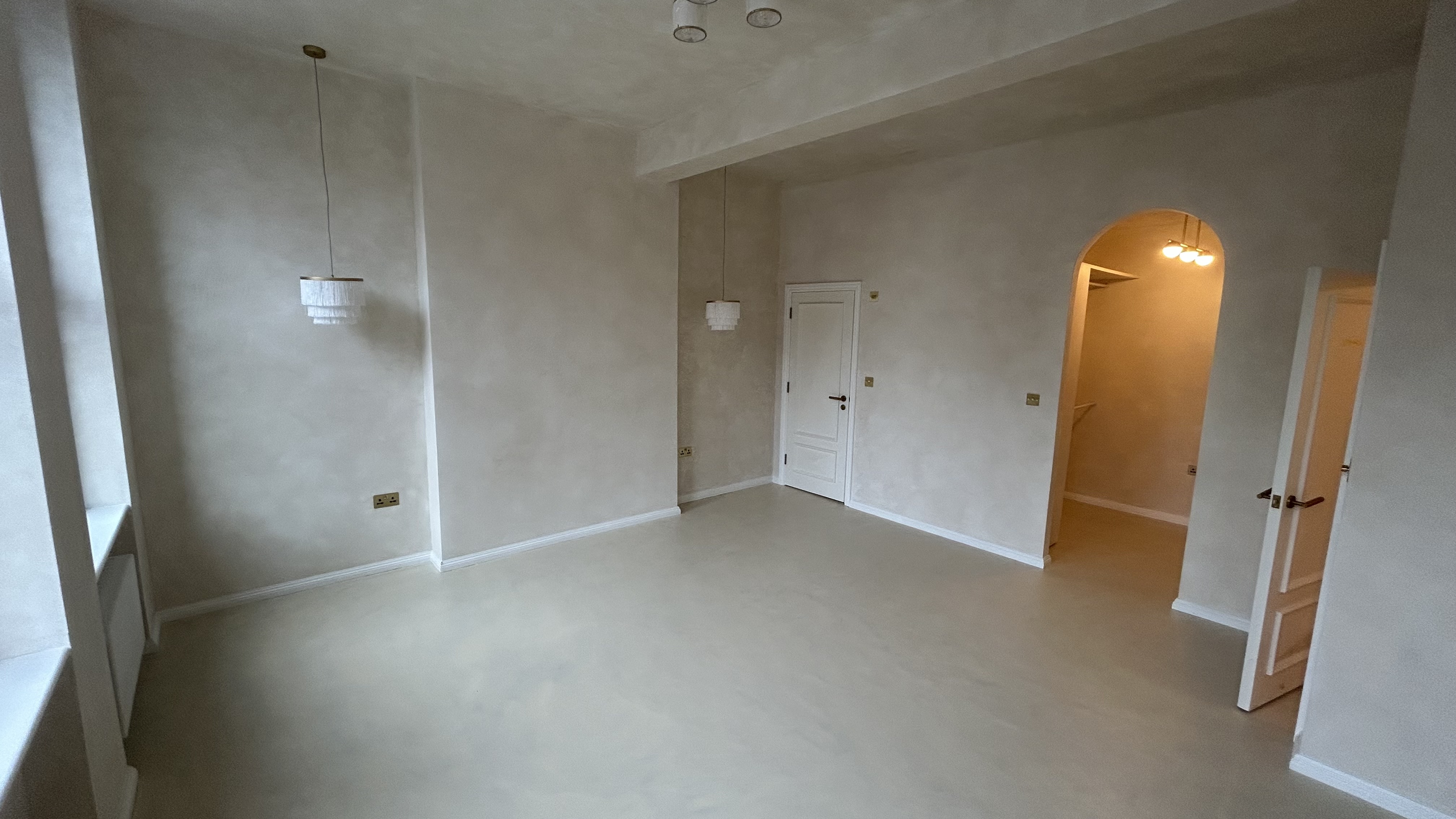 Venetian plaster interior with seamless floor finish by Atelier di Venice London